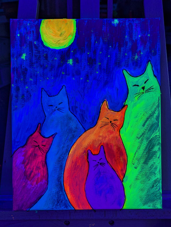 Glow_Party_-_Cats_Under_the_Moon